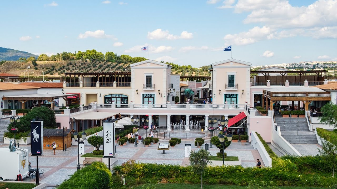 2McArthurGlen Mall