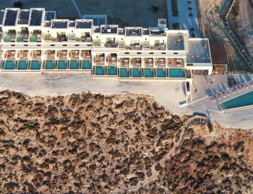 هتل Domes White Coast Milos در یونان
